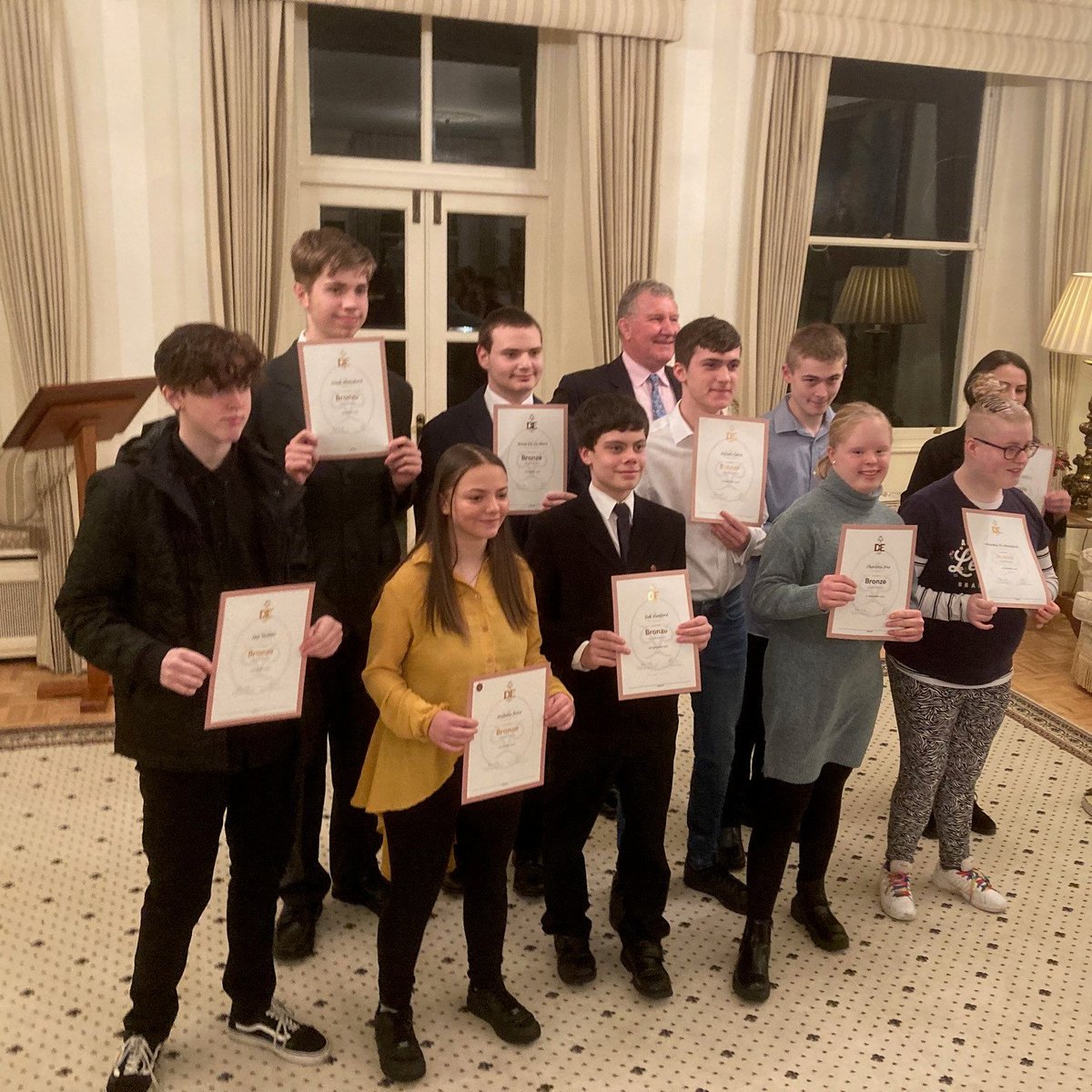 GvHouseGuernsey's tweet photo. Congratulations to @LeMurierSchool students Rhianna, Lewis, Jay, Blaze, Lucien, Zak, Charlotte, Noah, Fabian, Kalisha & Amy for completing the Bronze #DofE Award! A great achievement! Well done to all and thank you to @DofEGuernsey & @YouthCommGsyAld #StSampson #Guernsey https://t.co/Iy1VOPcdbo