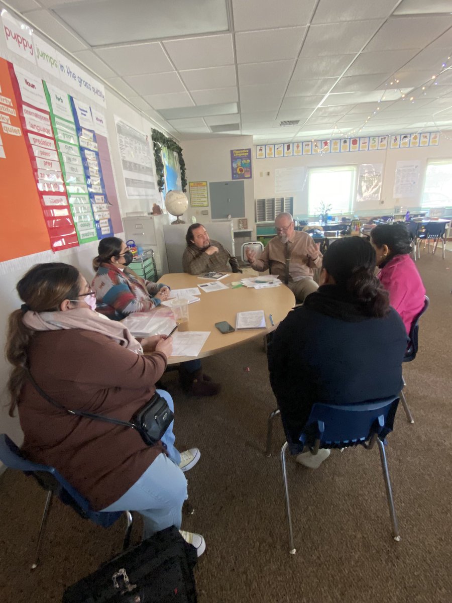 DrMLKJrAcademy's tweet photo. Day of learning for our teachers. STORM Coaching and modeling cycles focusing on text structures, collaborative group work and close reading.#alisalfuerte #MLKMonarchpride https://t.co/fxAnQ7gfGx