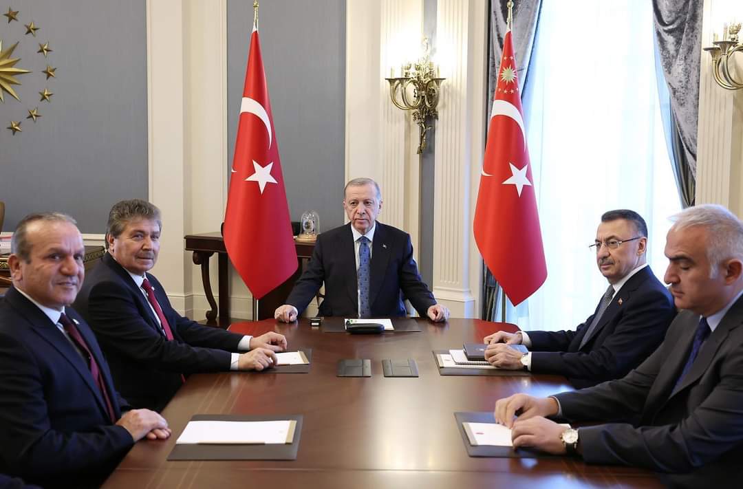 ALiikozan2023's tweet photo. 🇹🇷🇹🇷 3 BÜYÜK #MÜJDE 🇹🇷🇹🇷🇹🇷🇹🇷🇹🇷
🇹🇷🇹🇷1."İki ülke #sigorta sistemleri entegre edilecek. Teşekkürler
🇹🇷🇹🇷2.Kuzey Kıbrıs'ta yaşayan #Türkiye Cumhuriyeti vatandaşlarına açtığımız #Derinya sosyal konut işbirliği
🇹🇷🇹🇷3.kablo ile #elektrik temini projesi. https://t.co/Wl8g6EpjYU