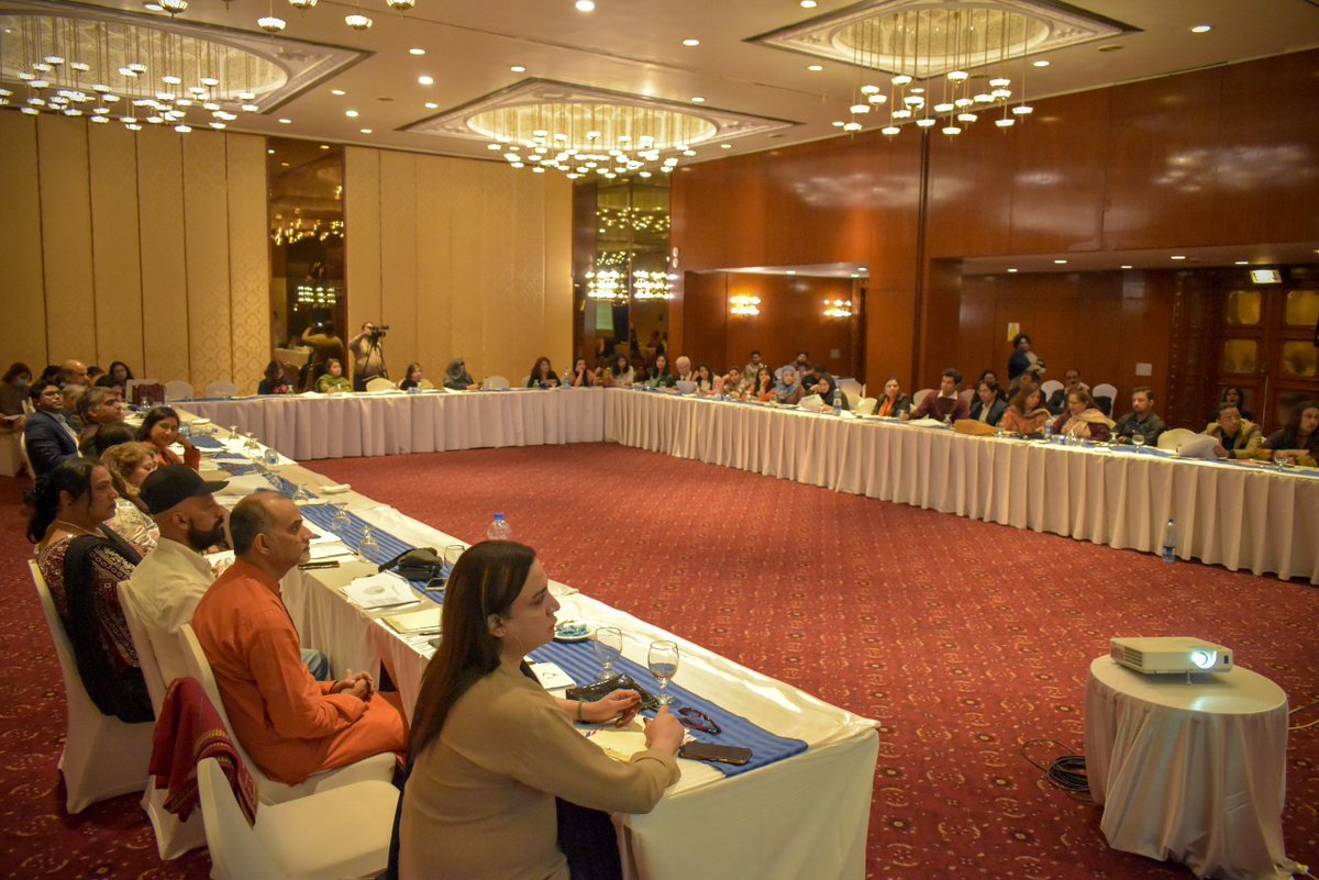 kamiSid2's tweet photo. Myth Vs Reality
 Dialogues at Karachi by #Subrangsociety 
when transgender people aren’t valued -- including by their own lawmakers -- their lives are viewed by some as disposable, putting them at risk.
#Transgenderrightsarehumanrights https://t.co/crExZil0gY