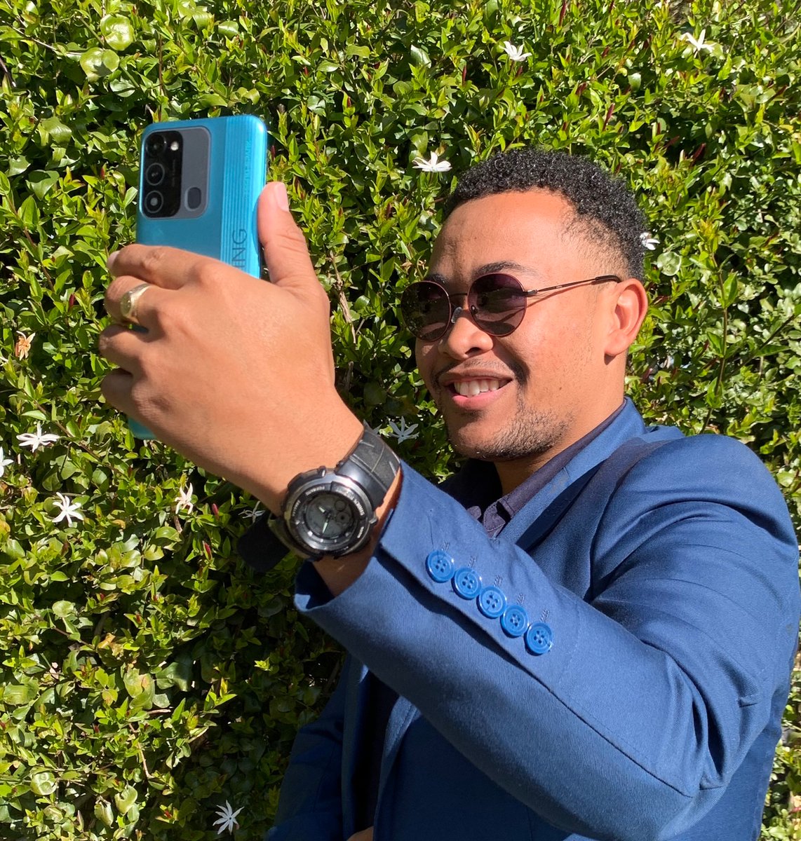 KeanurayBuys's tweet photo. MajorKeyz open for business, Yes your corporate MC.
Thanks to @tecnomobile @TECNOMobileSA for the opportunities
#MC #majorkeyz #SPARKyourhustle https://t.co/eJXAmm6NCe