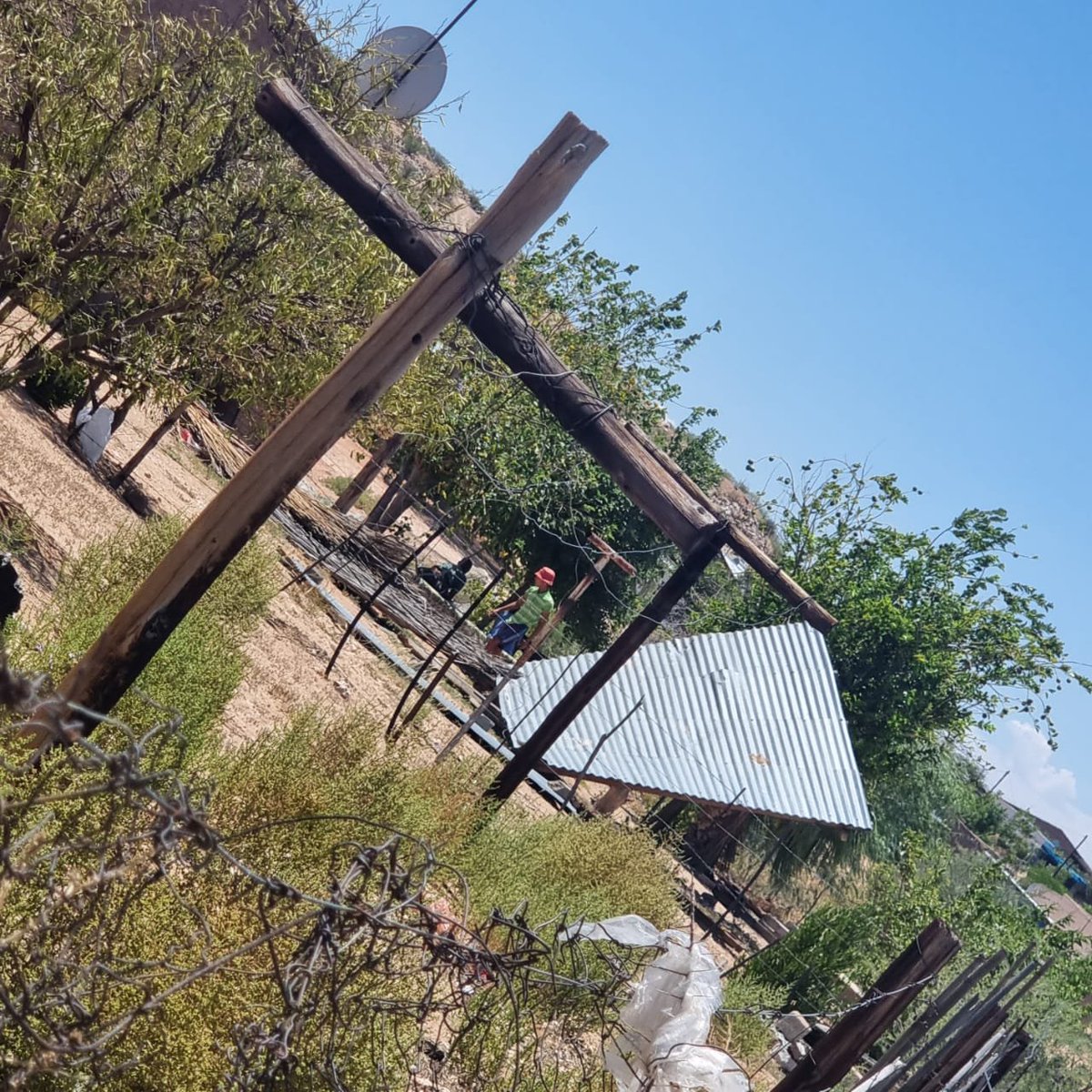 DA_NCape's tweet image. After four days of pressurising Kai !Garib municipality to repair a exposed electrical wire in Soverby, following a storm on Sunday, Cllr Charntell Maasdorp can report that the wire was finally repaired today. The wire posed a serious danger to children. 
#DAGetsThingsDone