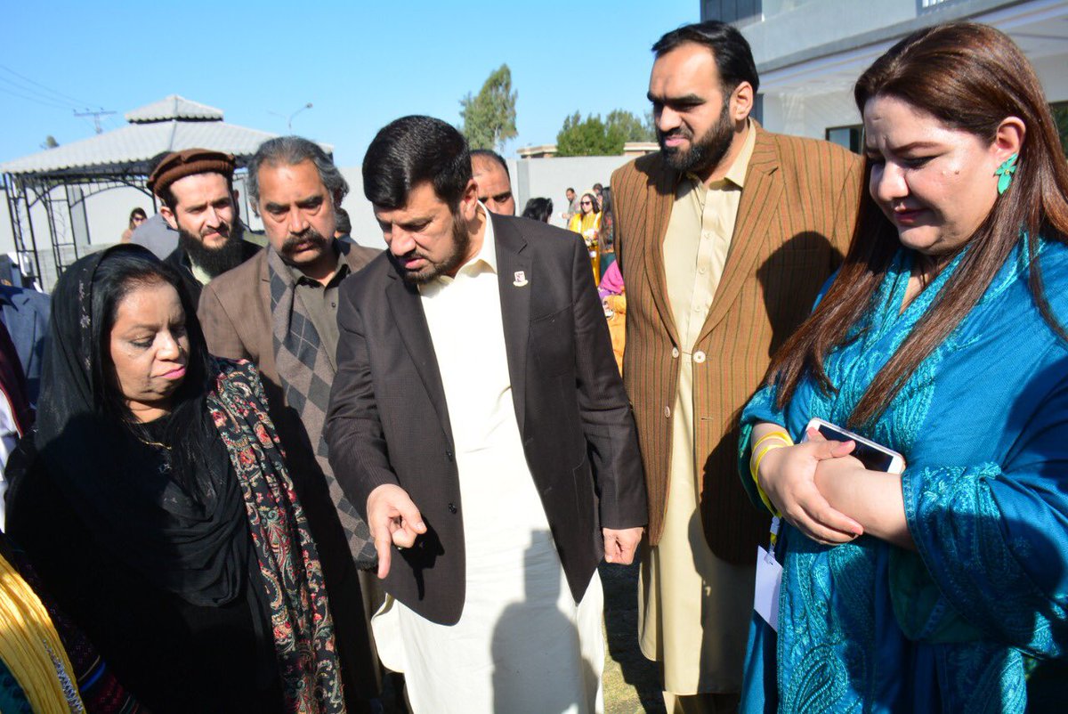 SiddiqParachaPK's tweet photo. With Governor KP @HajiGhulamAli4, At Shaheed Benazir Bhutto Women's University on its foundation day. University was established by MMA govt. Alhamdolillah it’s now delivering education and parents/students from masses trust quality education, keeping the norms of Pashtun culture https://t.co/ETCSeQrYR6