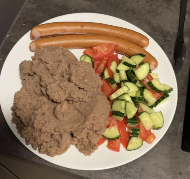 messedupfoods's tweet photo. chocolate milk mashed potatoes https://t.co/qLYiRRMjAr