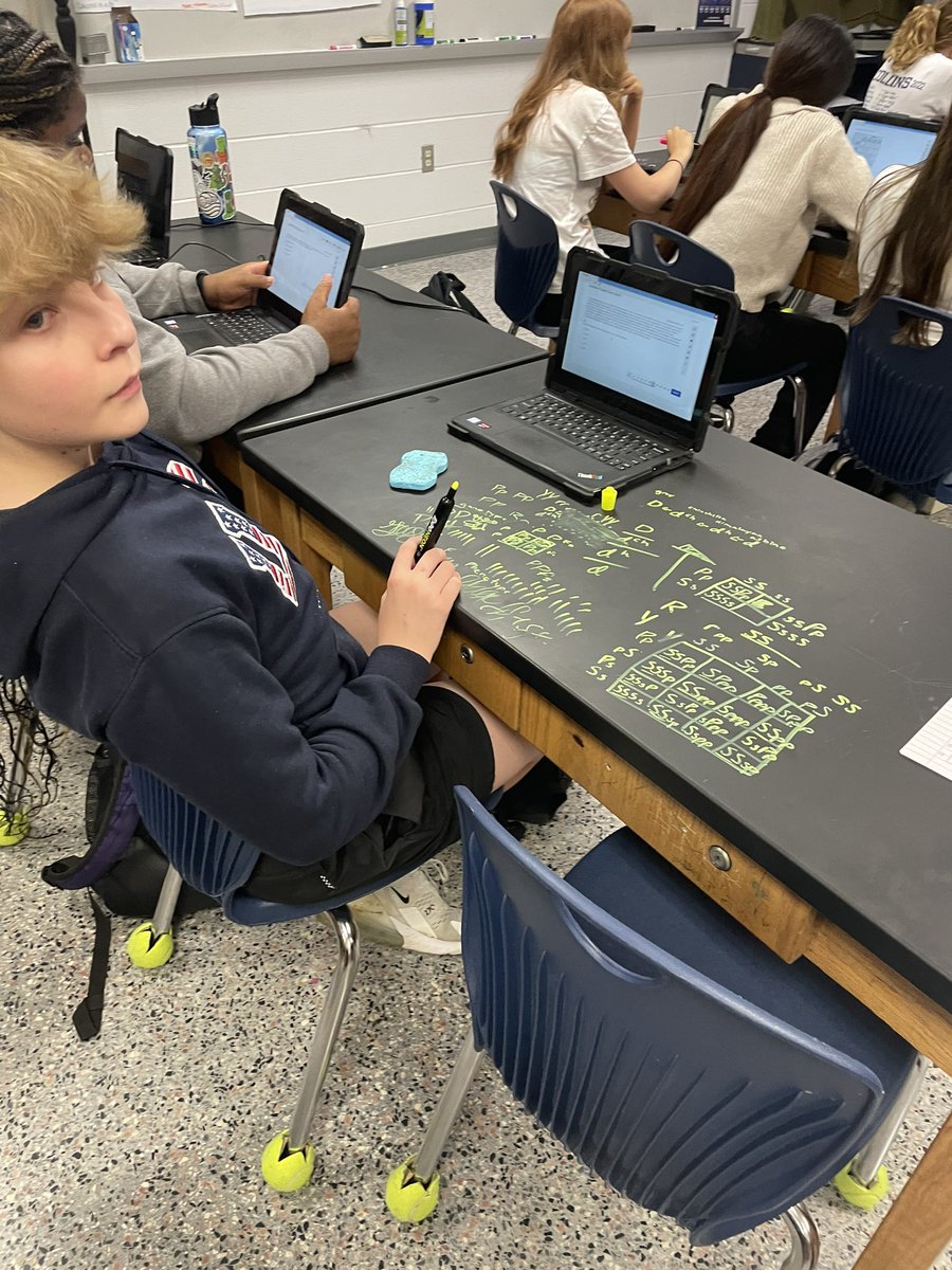 FBarrettscience's tweet photo. Using @ExpoMarkers neon dry erase to figure out Punnett squares in Biology. Students enjoy writing on desks, might as well make it useful :-) @KleinISDscience @KCHStigers @KleinCollins @KleinISD https://t.co/ELQ5CSKq9V