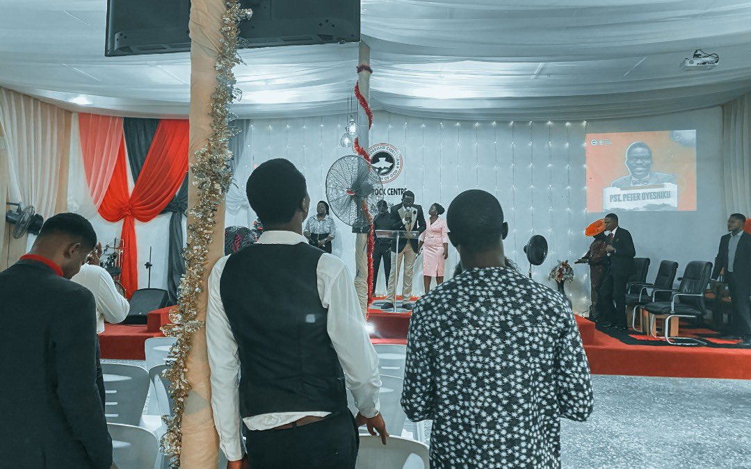 Drockcentre's tweet photo. A slide show of the amazing time we spend before Our maker and deliverer.
.
.
.
.
.
#therockcentre #trc #goforward #freedom #breakeverychain #gospel #peace #joy #faith #righteousness #holyness #rccg #rccgworldwide #yp7 #redeemed #jesus #godisgood #christian #church #service https://t.co/n4H7LgGwOs