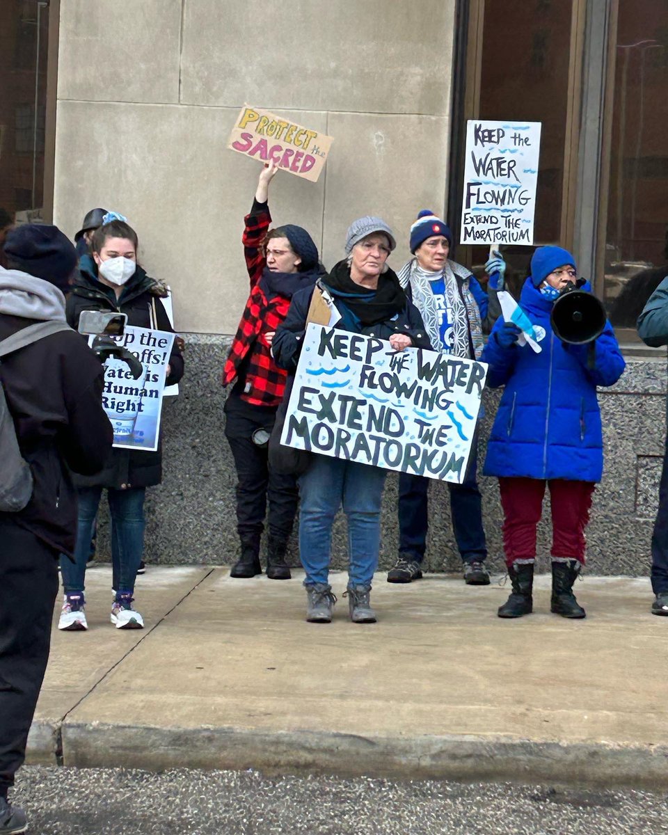 PeoplesWaterDet's tweet photo. A few pictures from our rally, March, and press conference this morning. We will not be silent with 60,000 homes are facing water shut offs. https://t.co/z5xPvgqyhK