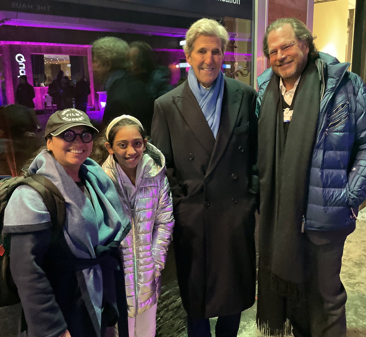 Aayati Dash Kar (@aayatidashkar) on Twitter photo Wrapping my 2nd day at <a href="/wef/">World Economic Forum</a> with my favorite hero <a href="/JohnKerry/">John Kerry</a> it was great meeting with you again. Thank you <a href="/Benioff/">Marc Benioff</a> for committing to plant a trillion trees. I can’t ask for better a day. Wrapping my 2nd day at <a href="/wef/">World Economic Forum</a> with my favorite hero <a href="/JohnKerry/">John Kerry</a> it was great meeting with you again. Thank you <a href="/Benioff/">Marc Benioff</a> for committing to plant a trillion trees. I can’t ask for better a day.
