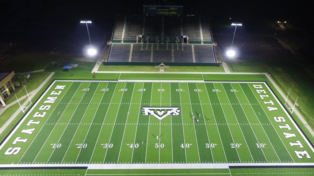 Blessed to receive an offer from Delta State University <a href="/C_Alberswerth/">Chance Alberswerth</a> <a href="/DonnieBaggs_/">#HCville</a> <a href="/kgfitness19/">Ken Griffin</a>