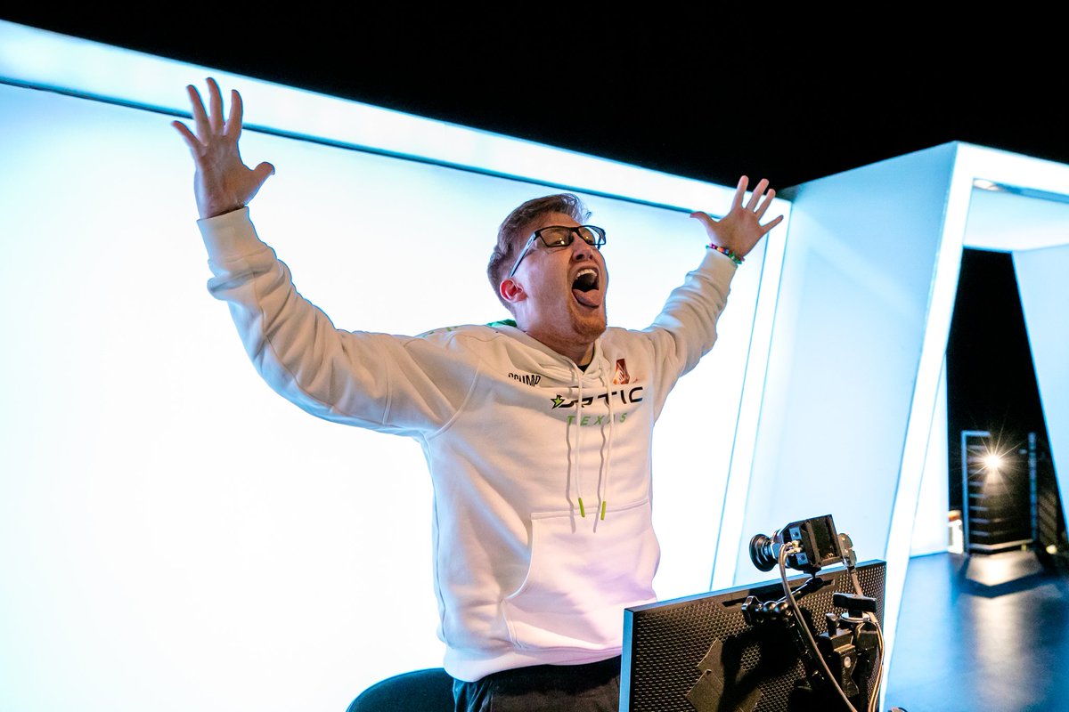 CODLeague's tweet photo. Help us celebrate @scump's LEGENDARY career!

Drop your favorite moment from the KING below, we'll start: https://t.co/Lzls6lA15j