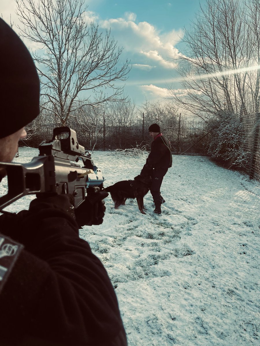 CheshNWalesAAP's tweet photo. Any excuse to get some pictures in the snow! ๐๐ถ๐ค
Training in all conditions as an effective team
Refresher training for the FSD teams #oneteam #moretraining https://t.co/ahbijMWnXc