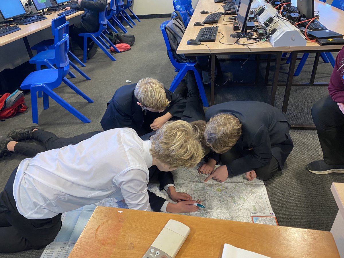 Who thought planning a route on a map could cause so much laughter with these boys <a href="/DofE_AHS/">Aylsham High DofE</a> <a href="/aylshamhigh/">Aylsham High</a> thanks to @AngelaDack for her support &amp; assessing this group on their bronze expedition May 2023 thank u all for making me smile 😃 #dofenorfolk #ahsproud #bronze