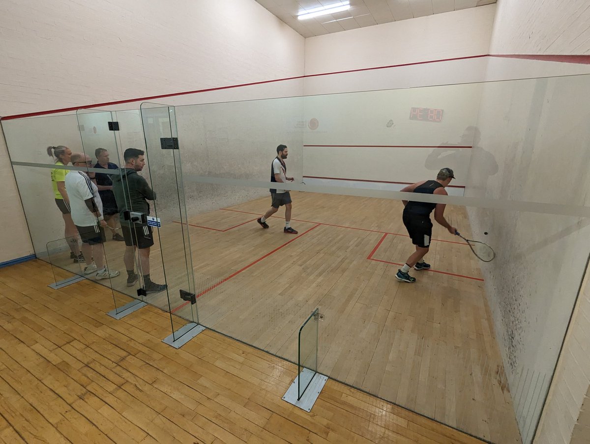 lichfieldsquash's tweet image. After the success of last week&apos;s Open Night, fantastic to see new &apos;Beginners/Improvers Club Night&apos; get underway with a great turnout. These sessions look set to become a regular Tuesday night feature &amp;amp; we hope to add coaching sessions soon.
#BuildingParticipation #ClubDevelopment