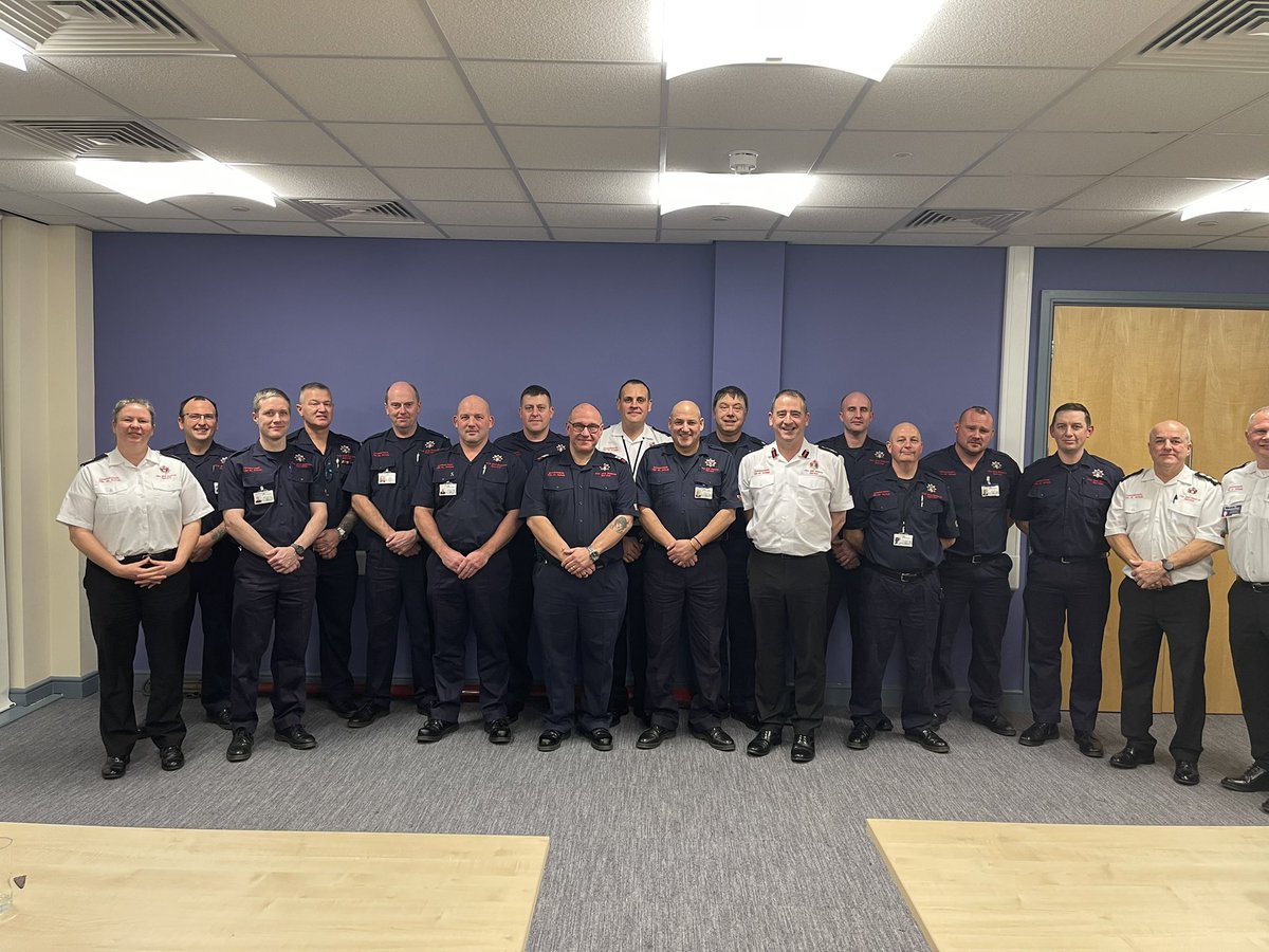 Llandod Fire (Stn 13) tweet media