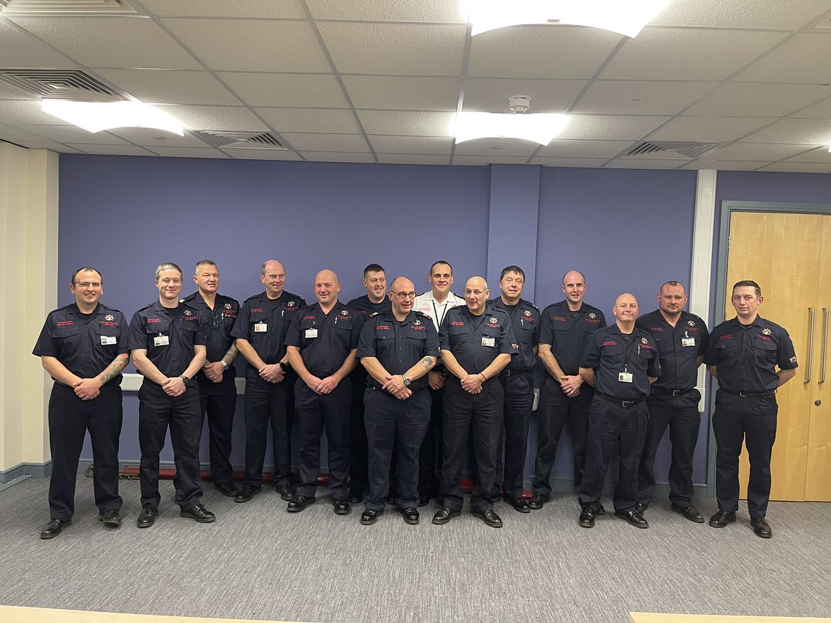 Llandod Fire (Stn 13) tweet media