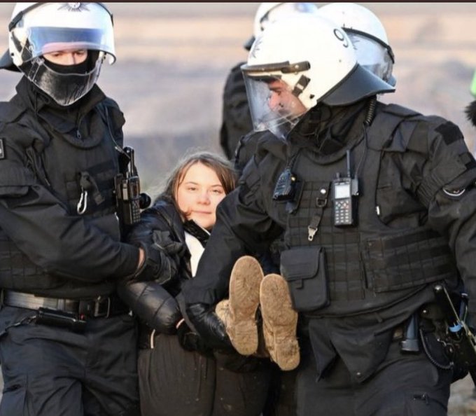 Greta Thunberg has been detained in Germany for protesting the expantion of a coal mine despite the government claiming it will exit coal by 2030. 

The coal expansion betrays "present and future generations."

There is no time to wait. #ActOnClimate 
#IStandwithGreta #Lützerath