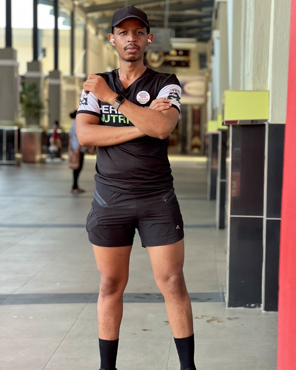 BaldwinDimeku's tweet photo. Tuesday workout in the bag!

Stats: #DumbbellBenchPress 4 sets: 5 rep 44 kg
#OneArmDumbbellRow 4 sets: 5 rep 30 kg
#OverheadPress 4 sets: 5 rep 40 kg
#PullUp 4 sets: 8 rep
#InclineBenchPress 4 sets: 6 rep 40 kg
#TricepsDips 4 sets: 8 rep
⠀⠀⠀⠀⠀⠀⠀⠀⠀
Tracked on @SetgraphApp https://t.co/2ZSfHhQ9eK