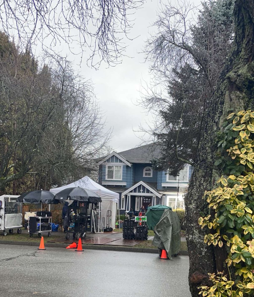 Hey @yvrshoots something filming in the residential area North of Hasting by the PNE.  Right by my friend, I'll see if she saw a code.