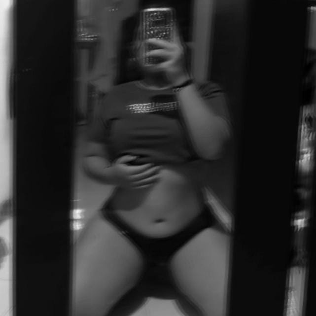 ZoeVz_01's tweet photo. #NuevaFotoDePerfil https://t.co/IR1v04RcKt