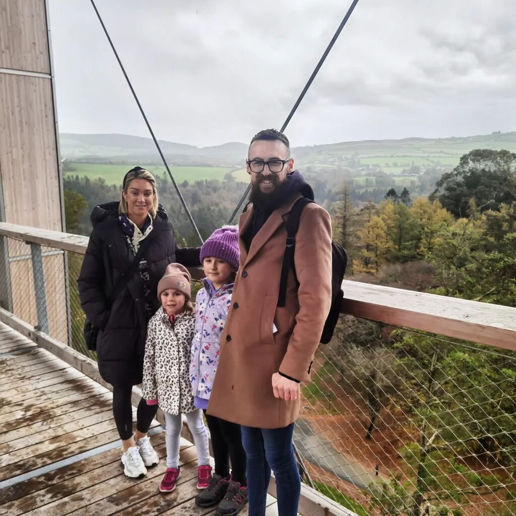 G_Redmond24's tweet photo. Girls just wanna have fun 🌳
#avondale #beyondthetrees #familia #outnumbered #daysout #love https://t.co/lkCiUet1ko