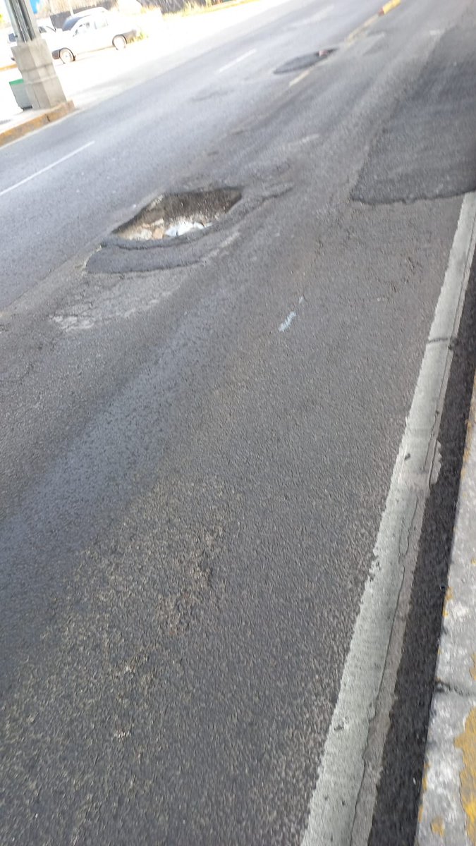 JavierS59092313's tweet photo. @Alc_Iztapalapa @SOBSECDMX @EnLomasEstrella @Claudiashein @MetroCDMX @MetrobusCDMX @BancoAzteca @AztecaNoticias 

Pues porque según está en el carril confinado del mb dice el ajustador de @BancoAzteca no procede, ustedes juzguen, poca m..... https://t.co/4yWbm89a1q