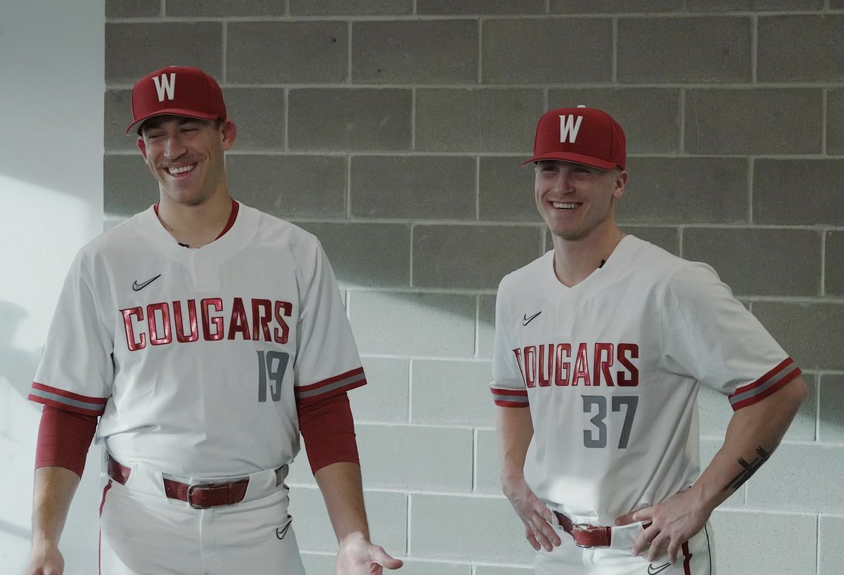 wsucougarbsb's tweet photo. 📸 Photo Day with the Cougs!

#GoCougs | #WAZZU https://t.co/k7waEnLMYK
