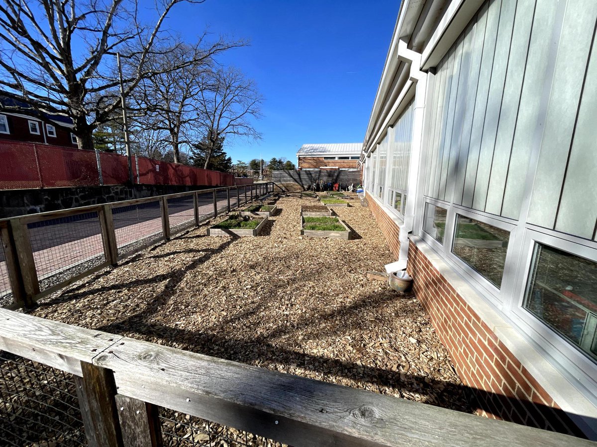 🕊It was heartwarming to celebrate &amp; honor Dr. King with a day of service in the Abingdon Community Garden yesterday. Together, our 81 volunteers accomplished our garden goals with multiple helping hands, &amp; most importantly, strengthened our community connections. Thank you.