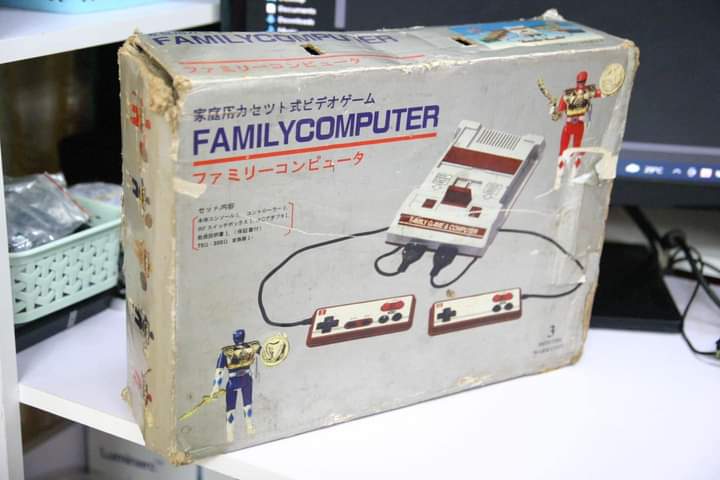 AlfaroOrueta's tweet photo. A number of interesting famiclones from Vietnam
#famiclones #bootlegconsole #NES #Famicom #RETROGAMING https://t.co/o5geKIUS03