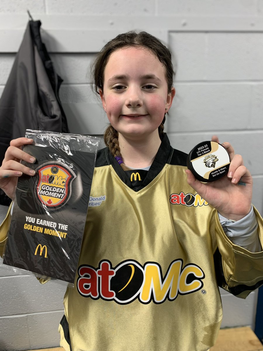 EaglesFU11_T2_B's tweet photo. There was no gliding on the skates tonight with this one, just crushing strides towards the puck! Keep those feet moving and good things will happen! Way to go Natalie and way to earn to Hardest Worker! #hustleandheart #comingforya https://t.co/jyI4Aze113