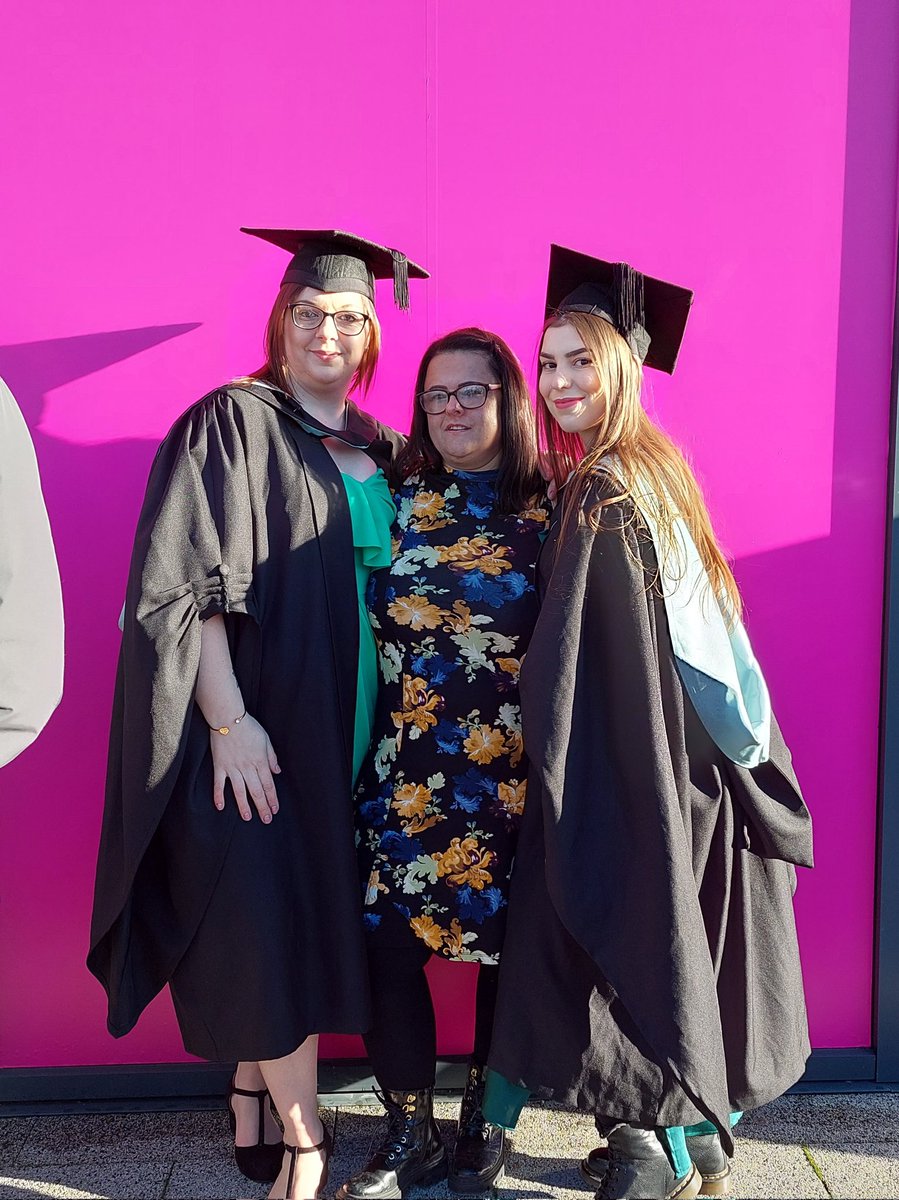 Daniellewolf7's tweet photo. So I didn't graduate today, it's not my time yet. But that didn't stop me from going and seeing these beauties. I'm so proud of them both and it was an honour to be there. Today wasn't about me, it was their day to shine, I'll get mine In summer and I know they will both be there https://t.co/JH9l5XXKn0