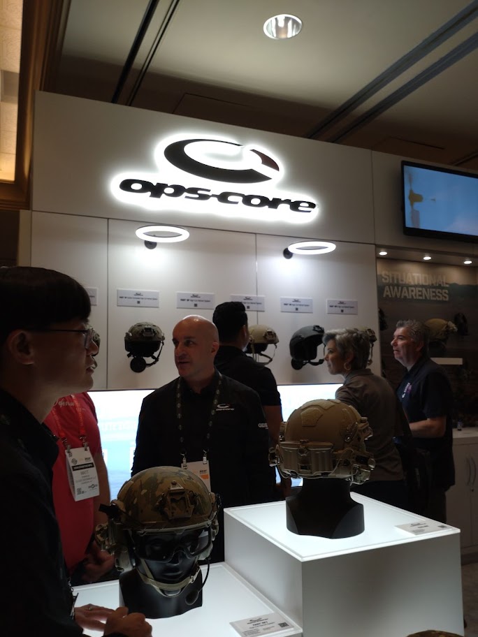 news_frontline's tweet image. ショットショー、OPS-CORE
OPS-COREはさすがのヘルメットが多数
まだ細かく分析していませんが最新ビルドの参考になりそうです！
#shotshow2023 #opscore