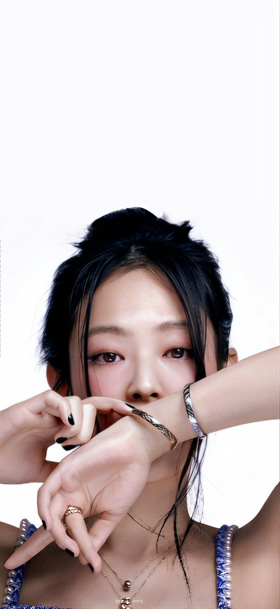 lilyseditz's tweet photo. 230117 JENNIE x VOGUE KOREA 
— extended wallpapers/lockscreen HD 

#JENNIE #제니 https://t.co/rBMvwonikR