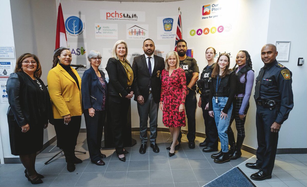 Proud to launch our Safe Centre Response Teams, working w/our community partners <a href="/PeelSafe/">Safe Centre of Peel</a> to provide early intervention &amp; support to those in need. Taking us a step closer to ending Intimate Partner Violence together.
