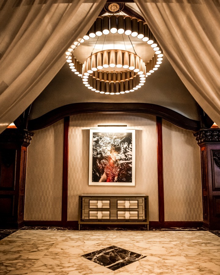 elsanjuanhotel's tweet photo. If these walls could talk. We've been host to some of music's biggest icons like Sammy Davis Jr., Nat King Cole, and Frank Sinatra.
Experience San Juan's rich entertainment history from the luxury of #FairmontElSanJuanHotel 🙌 https://t.co/1a8HTCuj2k
#ExperienceTheIconic https://t.co/YMzo3niccC