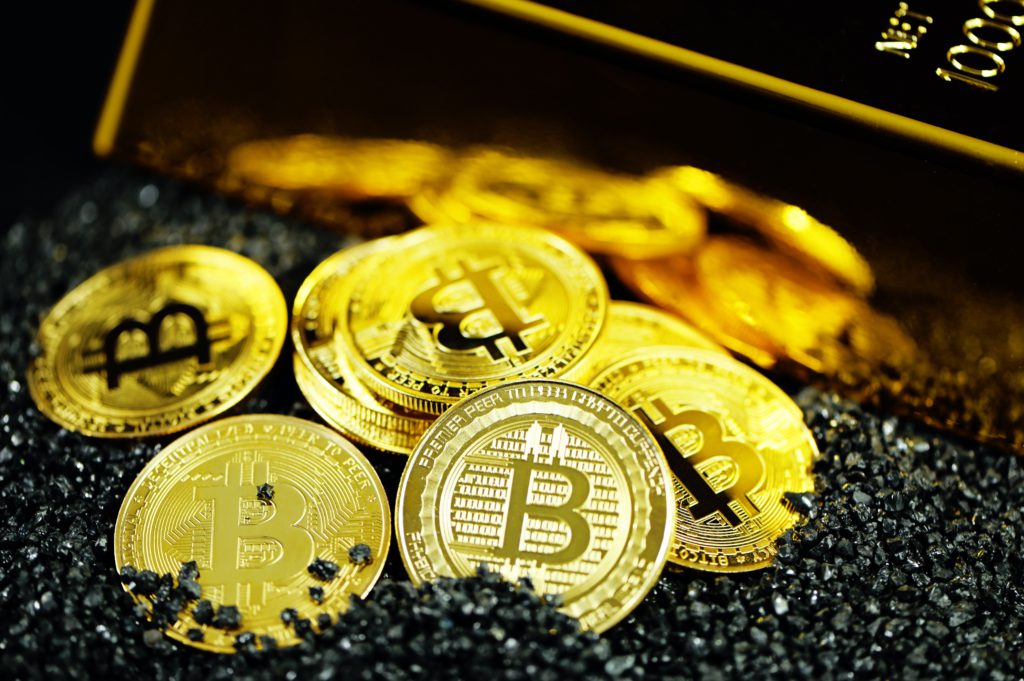 Cryptocurrencies have been revolutionizing the global economy since 2009, but remains controversial and hotly debated.

Read more: excal.on.ca/news/2023/01/0… 

#YorkU #ExcaliburYU #ExcaliburNews #Excalibur