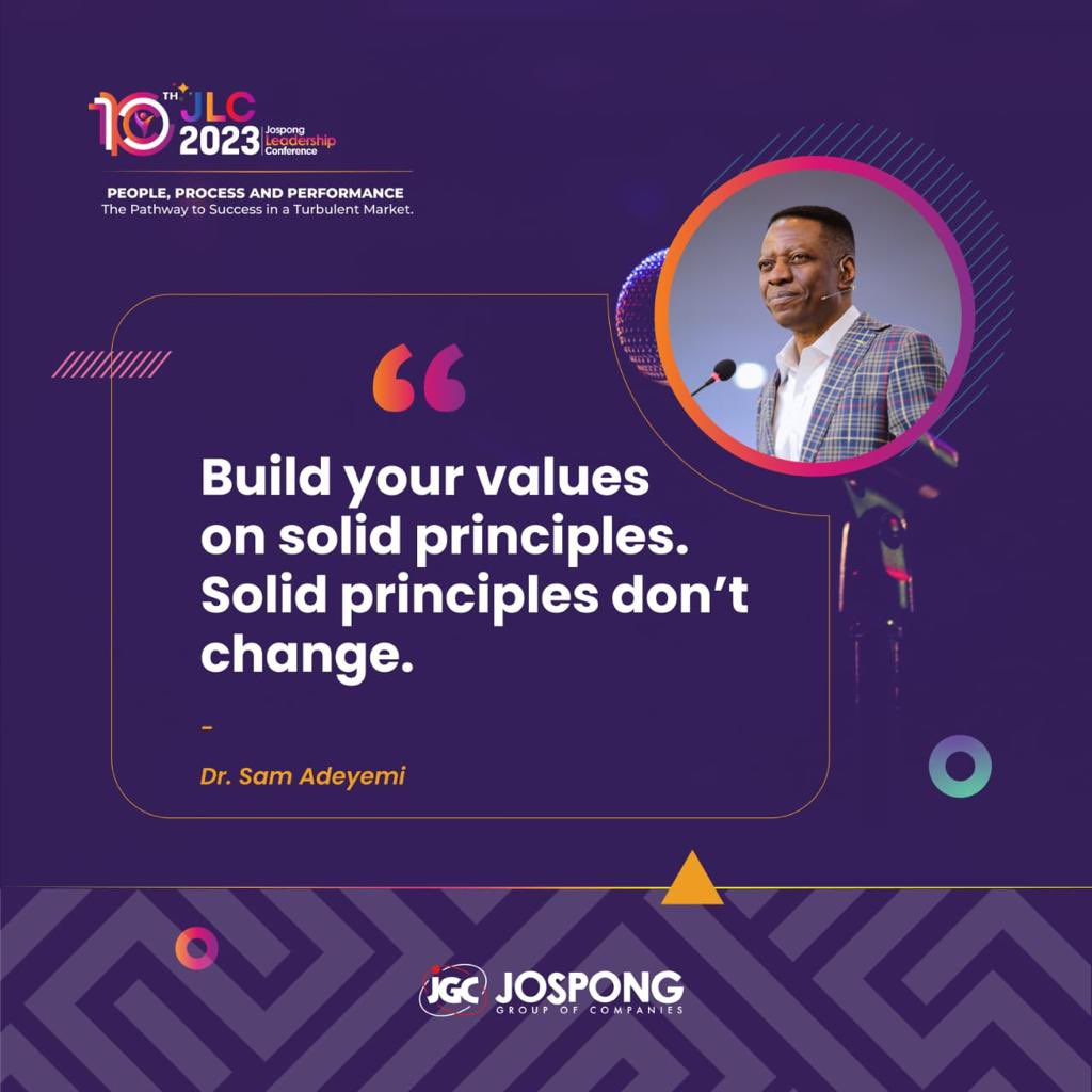 qweku_b's tweet photo. Great presentations from the speakers! 👏🏽 👏🏽 @thejospongroup                          #JLC2023                                      #DrSamAdeyemi                      #HonAtoSarpong https://t.co/A4uviRsdyk