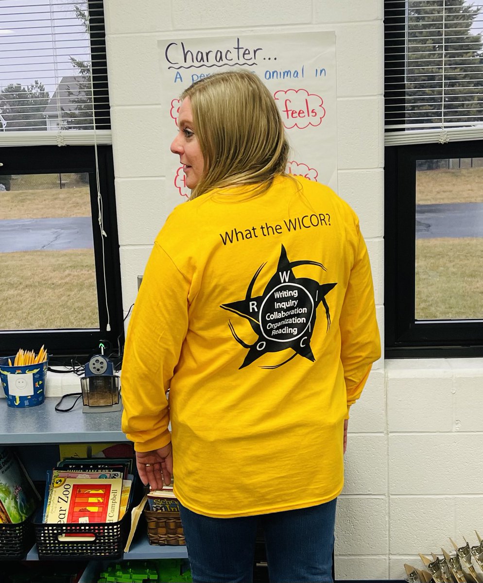 HornetAVID's tweet photo. Lots of great WICOR happening in @HarvardD50 and we celebrate with “What the WICOR?” swag for our team leads, instructional coaches, and two winners from our first quarter! More to come! #HarvardRising #AVIDinittogether @AVIDMWStates https://t.co/bHC4mnRKZ6