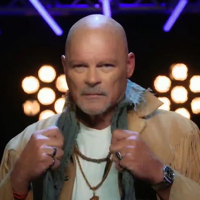 Los panelistas están victimizando a Ariel y diciendo que Alfa es el malo. De qué lado están?

🔁 ARIEL
❤️ ALFA

#GranHermano