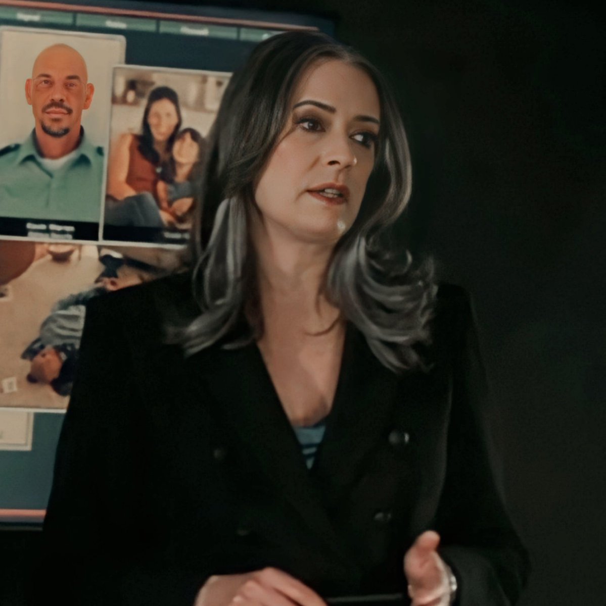 forprentiss's tweet photo. facts. fine wine. @pagetpaget https://t.co/Dmx3BttDEz