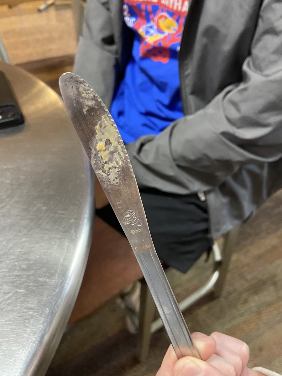 RileyMSwenson's tweet photo. Disaster at TP today, this was in the “clean” knives section. They have some explaining to do at media availability later today. Updates to follow #TPUpdates https://t.co/kmo67Gpwu0