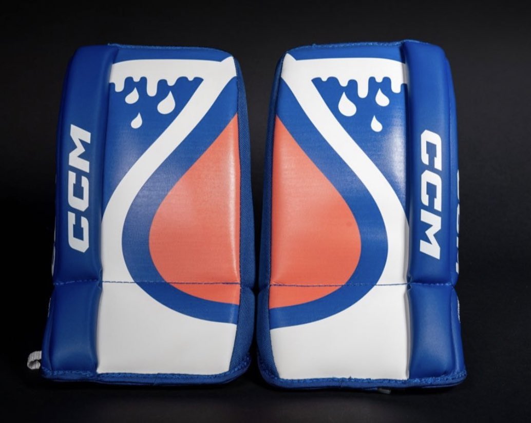 GoalieGearNerd's tweet photo. Cuteness overload: To celebrate the birth of Stuart Skinner’s son Beau, @CCMGoalie made him a set of custom @EdmontonOilers pads. https://t.co/Bo1zapP04m