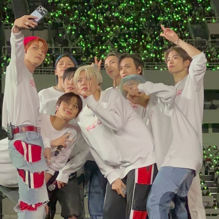 dhyckcat's tweet photo. thread de contas que vão fazer live do nct 127 no brasil 🇧🇷 vou atualizando conforme eu achar mais! https://t.co/020c1z5vvr