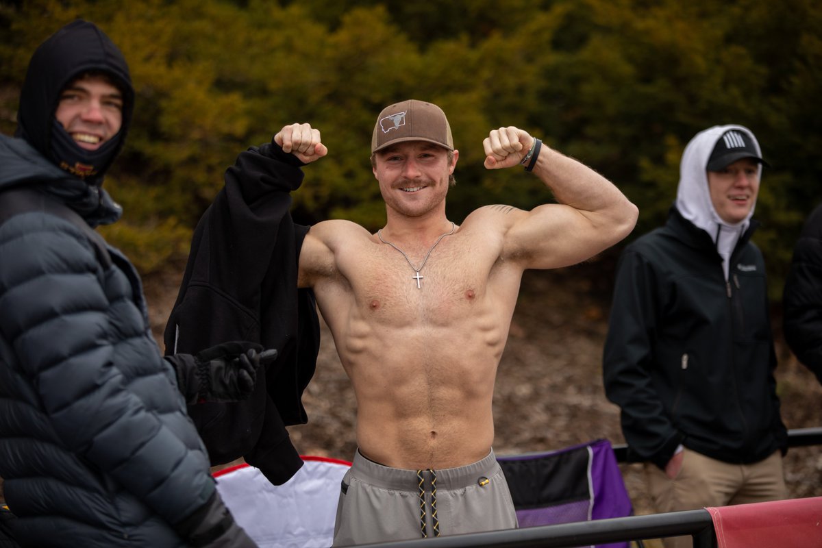 mattvanwinkle's tweet photo. Think Iowa State students are excited for tonight's game? https://t.co/T4SJ2a5qun