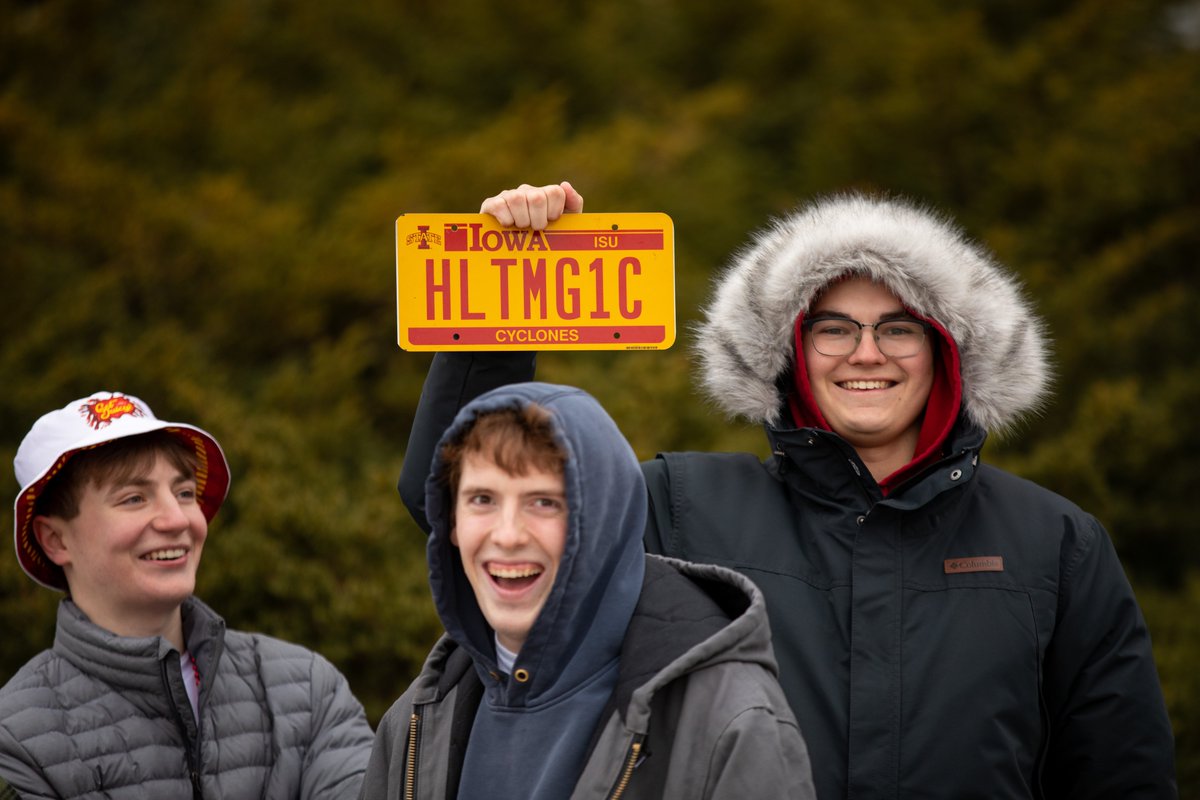 mattvanwinkle's tweet photo. Think Iowa State students are excited for tonight's game? https://t.co/T4SJ2a5qun
