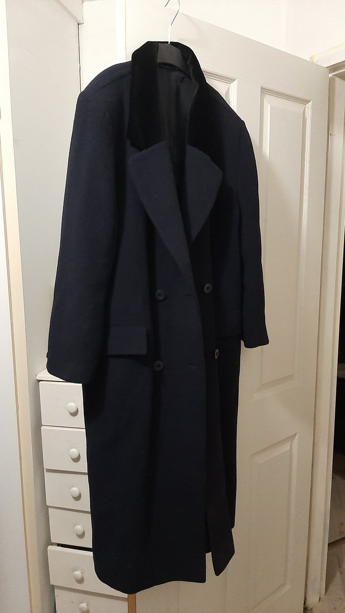 ateliershhh's tweet photo. ysl menswear vs the coat I thrifted a while ago, oh I win https://t.co/WItXJZ81kc
