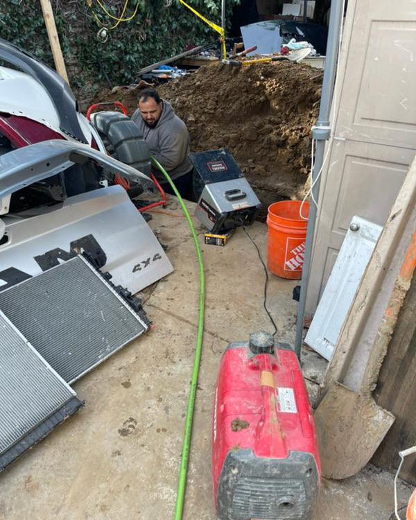 ClearAllRooter's tweet photo. Don’t underestimate the power of a fresh start- Let us help you get one with our new liner and pipe bust technology service. #dontsettleforless #seeerrepair https://t.co/WI9jrulQCm