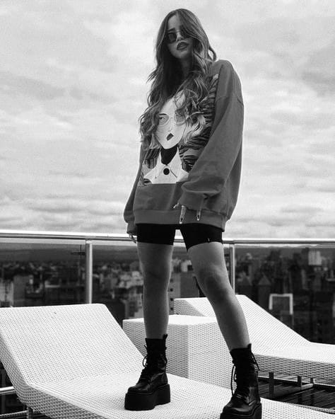 ivcnax's tweet photo. ´☆・You're the 𝒇𝒊𝒓𝒆  ɑnd i ɑm the 𝒇𝒖𝒆𝒍 🔥 https://t.co/fm8IwnspJU