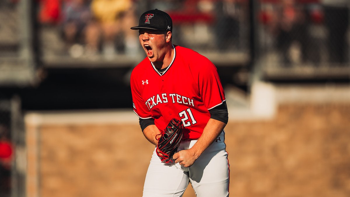 Three #Big12BSB squads ranked in the initial @D1Baseball Top 25 💪

⚾️ No. 9 <a href="/OSUBaseball/">OSU Cowboy Baseball</a> 
⚾️ No. 14 <a href="/TCU_Baseball/">TCU Baseball</a> 
⚾️ No. 24 <a href="/TTU_Baseball/">Texas Tech Baseball</a> 
 
📰 big12.us/3kn5ckm