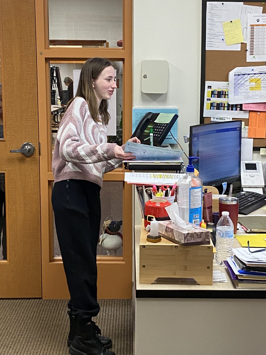 ClarkElem_HCSD's tweet photo. A big shout out to Amelia!  She rocks the announcements in the morning 🙂 🧡🖤 #HCBeTheOne #ClarkProud https://t.co/4is98Vn7zE
