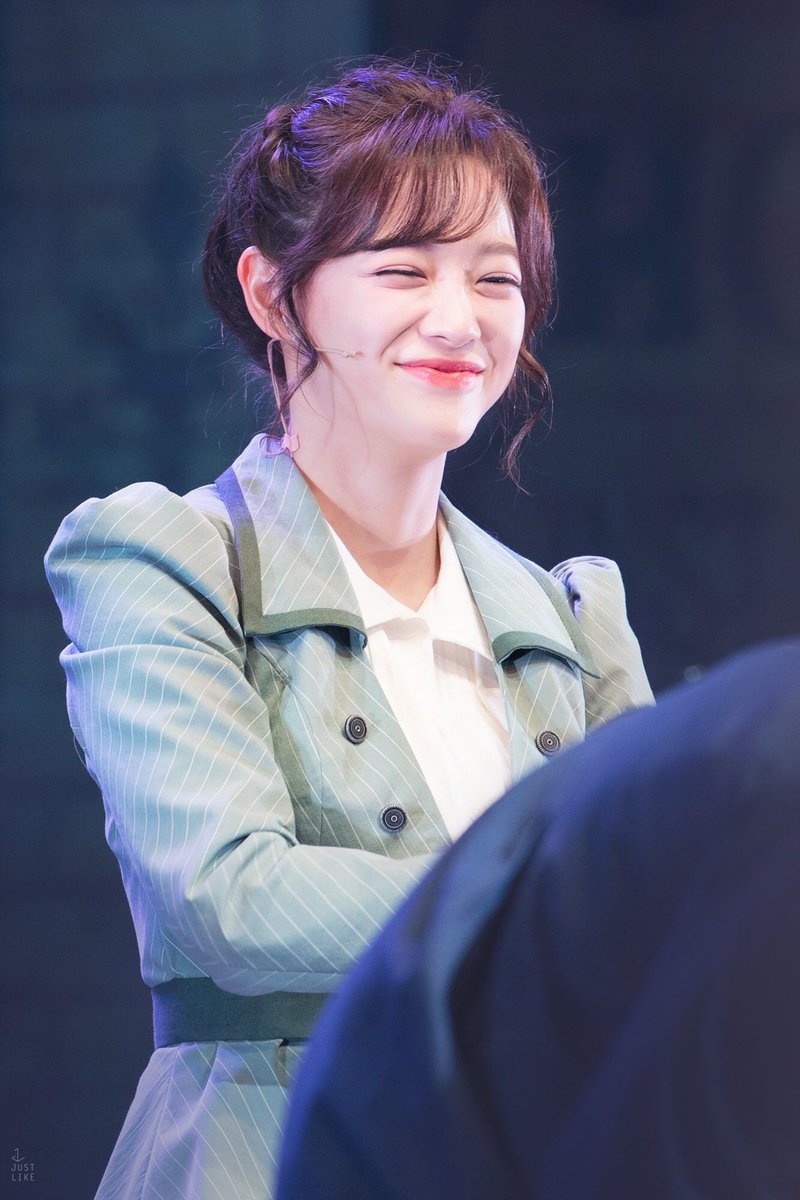 HyoJeongfan's tweet image. Kim Sejeong as Anna in #TheRedbook 📕❤